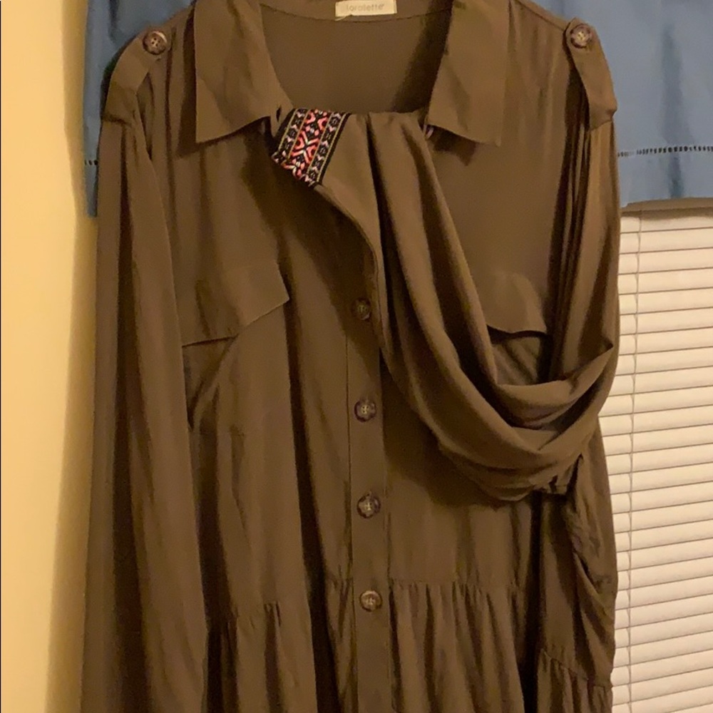 loralette peplum shirt woven cuffs 3x